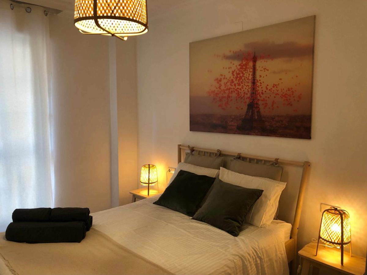Apartamento Catedral A Малага Экстерьер фото